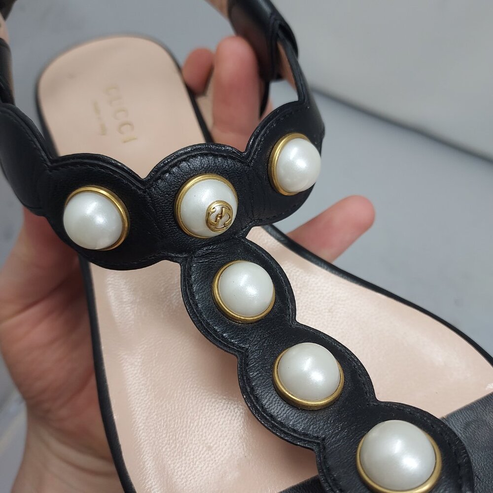 Gucci Black Strappy Willow Pearl Thong Sandal - Picture 5 of 11
